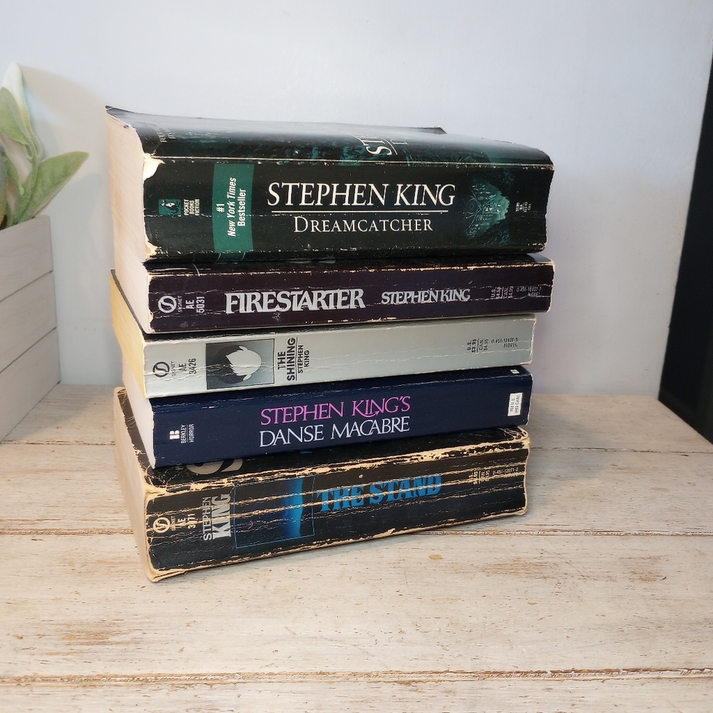 Stephen King horror book lot Firestarter The Stand Shining Dreamcatcher Macabre